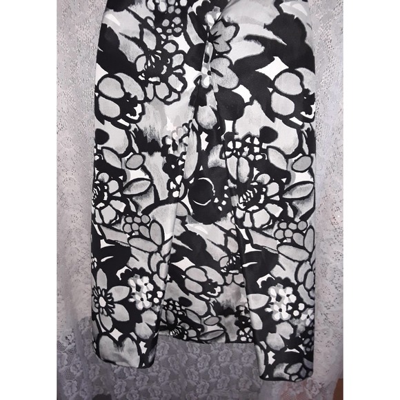 Moschino Abstract Floral Black, Gray, White Dress 6 - Picture 8 of 8